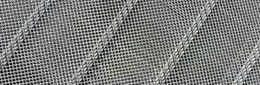 篩網(wǎng)、沖孔板、踏步板正在排隊中